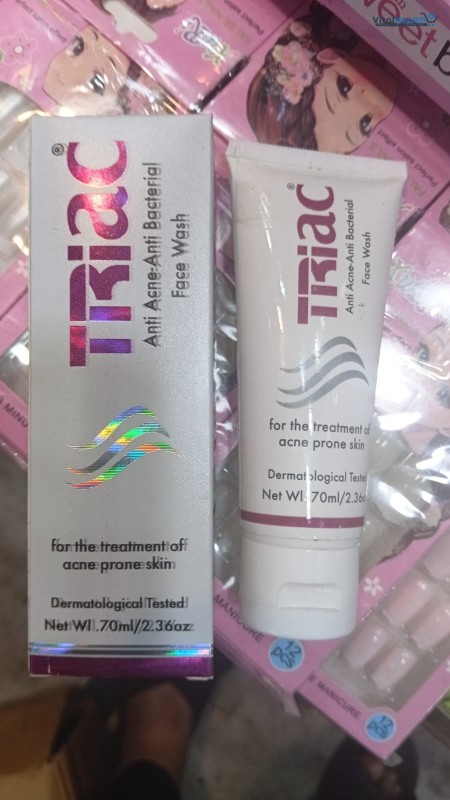 Triac Anti Acne Anti Bacterial Face Wash 70ml for Acne-Prone Skin thumbnail 4